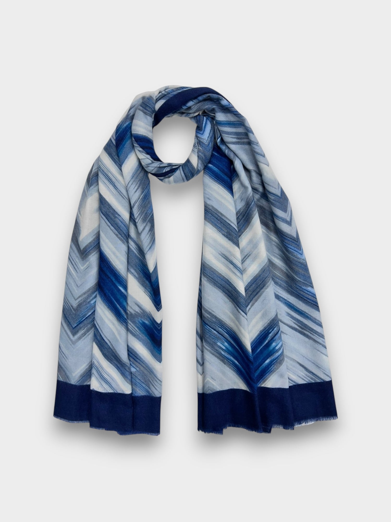 Herringbone print of medium weight scarf - Blue