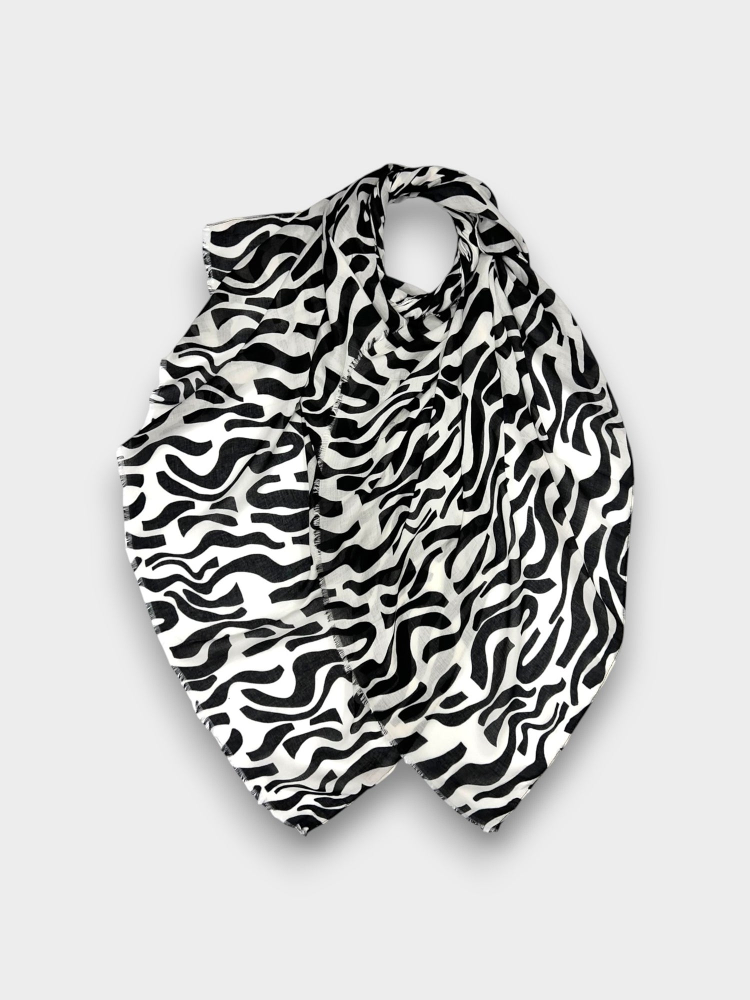 Swirl waves print on scarf with fringes - Black