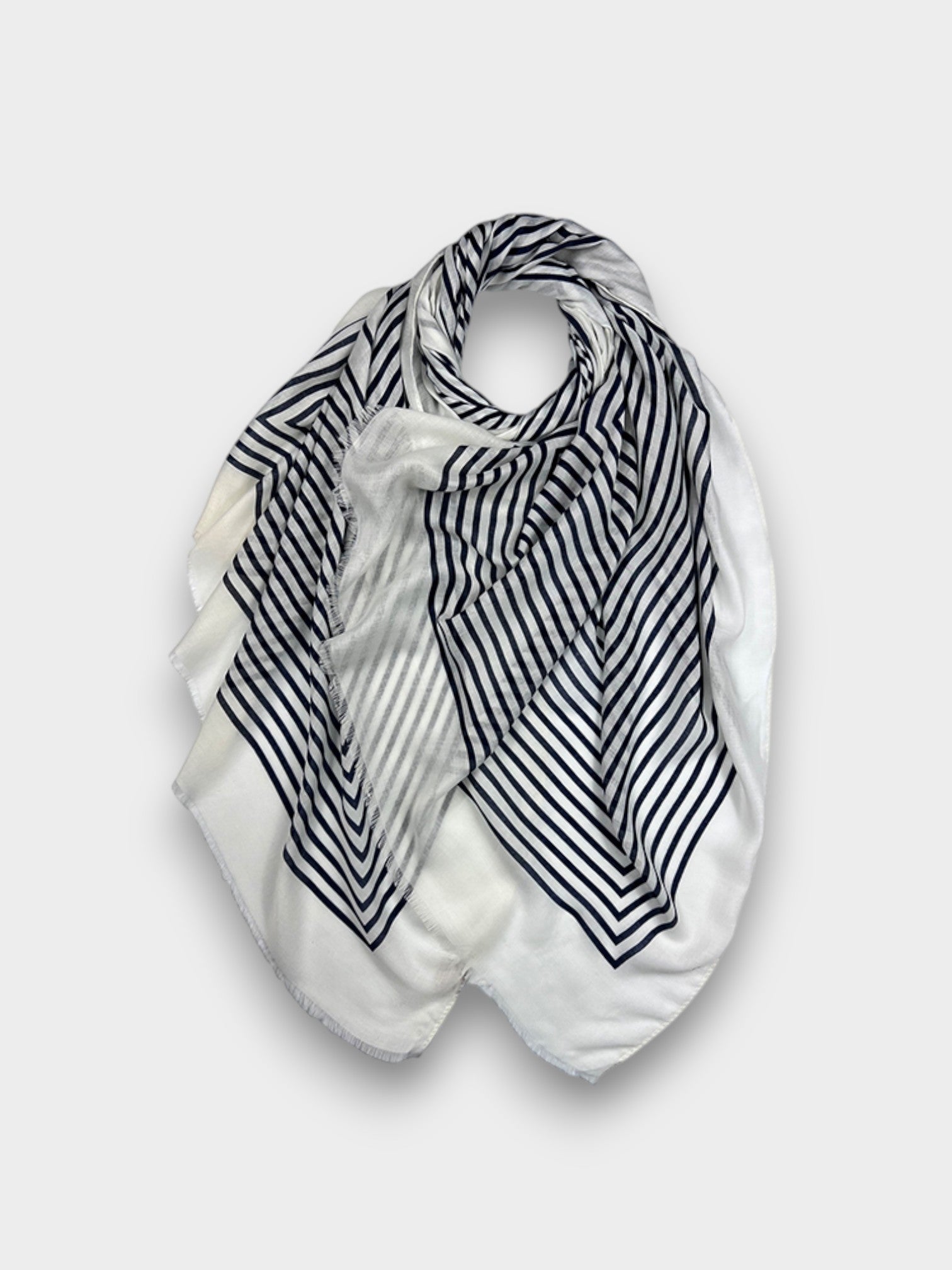 Printed Rectangled Pattern Lightweight Scarf